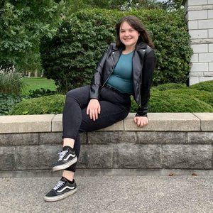 Meet your Posher, Elisa
